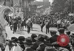 Standbild Mardi Gras New Orleans Louisiana USA, 1920, aus Sekunde 35 historischem Filmmaterial Videoclip 65675066799