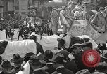 Standbild Mardi Gras New Orleans Louisiana USA, 1920, aus Sekunde 59 historischem Filmmaterial Videoclip 65675066799