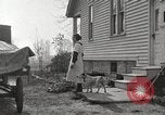Immagine di Cortile United States USA, 1920, secondo 18 filmato di repertorio 65675066808