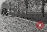 Immagine di Cortile United States USA, 1920, secondo 26 filmato di repertorio 65675066808