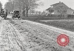 Immagine di Cortile United States USA, 1920, secondo 33 filmato di repertorio 65675066808