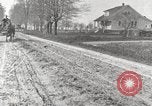 Immagine di Cortile United States USA, 1920, secondo 41 filmato di repertorio 65675066808