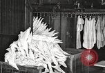 Immagine di Camicie stirato e riparata Chicago Illinois USA, 1917, secondo 21 filmato di repertorio 65675066830