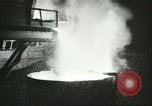 Standbild Industriefabriken und Verschmutzung Ende der 1930er Jahre New England United States USA, 1939, aus Sekunde 35 historischem Filmmaterial Videoclip 65675066862