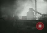 Standbild Industriefabriken und Verschmutzung Ende der 1930er Jahre New England United States USA, 1939, aus Sekunde 42 historischem Filmmaterial Videoclip 65675066862