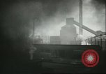 Standbild Industriefabriken und Verschmutzung Ende der 1930er Jahre New England United States USA, 1939, aus Sekunde 43 historischem Filmmaterial Videoclip 65675066862