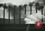 Standbild Industriefabriken und Verschmutzung Ende der 1930er Jahre New England United States USA, 1939, aus Sekunde 51 historischem Filmmaterial Videoclip 65675066862