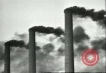 Standbild Industriefabriken und Verschmutzung Ende der 1930er Jahre New England United States USA, 1939, aus Sekunde 61 historischem Filmmaterial Videoclip 65675066862