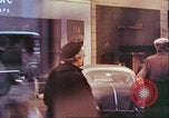 Immagine di Windows di negozi New York City USA, 1958, secondo 7 filmato di repertorio 65675066863
