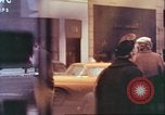 Immagine di Windows di negozi New York City USA, 1958, secondo 8 filmato di repertorio 65675066863