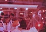 Immagine di Windows di negozi New York City USA, 1958, secondo 27 filmato di repertorio 65675066863