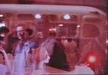 Immagine di Windows di negozi New York City USA, 1958, secondo 28 filmato di repertorio 65675066863
