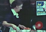 Standbild Windows von Geschäften New York City USA, 1958, aus Sekunde 4 historischem Filmmaterial Videoclip 65675066865