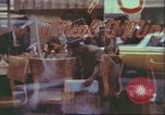 Standbild Windows von Geschäften New York City USA, 1958, aus Sekunde 8 historischem Filmmaterial Videoclip 65675066865