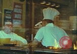 Standbild Windows von Geschäften New York City USA, 1958, aus Sekunde 43 historischem Filmmaterial Videoclip 65675066865