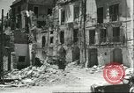 Standbild beschädigte Gebäude Sizilien Italien, 1943, aus Sekunde 20 historischem Filmmaterial Videoclip 65675066868