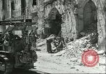 Standbild beschädigte Gebäude Sizilien Italien, 1943, aus Sekunde 37 historischem Filmmaterial Videoclip 65675066868