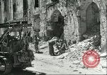 Standbild beschädigte Gebäude Sizilien Italien, 1943, aus Sekunde 39 historischem Filmmaterial Videoclip 65675066868