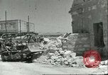 Standbild beschädigte Gebäude Sizilien Italien, 1943, aus Sekunde 44 historischem Filmmaterial Videoclip 65675066868