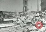 Standbild beschädigte Gebäude Sizilien Italien, 1943, aus Sekunde 55 historischem Filmmaterial Videoclip 65675066868