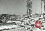 Standbild beschädigte Gebäude Sizilien Italien, 1943, aus Sekunde 56 historischem Filmmaterial Videoclip 65675066868