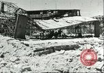 Standbild beschädigte Geräte Sizilien Italien, 1943, aus Sekunde 32 historischem Filmmaterial Videoclip 65675066869