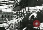 Standbild beschädigte Geräte Sizilien Italien, 1943, aus Sekunde 34 historischem Filmmaterial Videoclip 65675066869