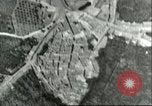 Standbild Bombenabwürfe Sizilien Italien, 1943, aus Sekunde 12 historischem Filmmaterial Videoclip 65675066871