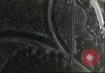 Standbild Bombenabwürfe Sizilien Italien, 1943, aus Sekunde 28 historischem Filmmaterial Videoclip 65675066871