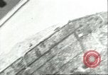 Standbild Bombenabwürfe Sizilien Italien, 1943, aus Sekunde 47 historischem Filmmaterial Videoclip 65675066871