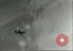 Standbild Bombenabwürfe Sizilien Italien, 1943, aus Sekunde 51 historischem Filmmaterial Videoclip 65675066871