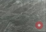 Standbild Bombenabwürfe Sizilien Italien, 1943, aus Sekunde 58 historischem Filmmaterial Videoclip 65675066871