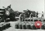 Standbild Fässer Sizilien Italien, 1943, aus Sekunde 24 historischem Filmmaterial Videoclip 65675066875