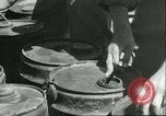 Standbild Fässer Sizilien Italien, 1943, aus Sekunde 50 historischem Filmmaterial Videoclip 65675066875