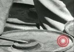 Standbild Fässer Sizilien Italien, 1943, aus Sekunde 56 historischem Filmmaterial Videoclip 65675066875