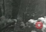 Standbild Bombenabwürfe Sizilien Italien, 1943, aus Sekunde 7 historischem Filmmaterial Videoclip 65675066877