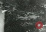 Standbild Bombenabwürfe Sizilien Italien, 1943, aus Sekunde 35 historischem Filmmaterial Videoclip 65675066877