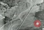 Standbild Bombenabwürfe Sizilien Italien, 1943, aus Sekunde 46 historischem Filmmaterial Videoclip 65675066877
