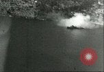 Standbild Bombenabwürfe Sizilien Italien, 1943, aus Sekunde 61 historischem Filmmaterial Videoclip 65675066877