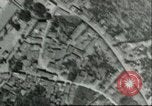 Standbild Bombenabwürfe Sizilien Italien, 1943, aus Sekunde 12 historischem Filmmaterial Videoclip 65675066880