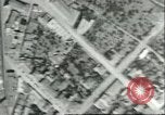 Standbild Bombenabwürfe Sizilien Italien, 1943, aus Sekunde 17 historischem Filmmaterial Videoclip 65675066880