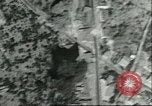 Standbild Bombenabwürfe Sizilien Italien, 1943, aus Sekunde 22 historischem Filmmaterial Videoclip 65675066880