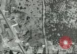 Standbild Bombenabwürfe Sizilien Italien, 1943, aus Sekunde 26 historischem Filmmaterial Videoclip 65675066880
