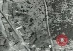 Standbild Bombenabwürfe Sizilien Italien, 1943, aus Sekunde 27 historischem Filmmaterial Videoclip 65675066880