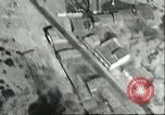 Standbild Bombenabwürfe Sizilien Italien, 1943, aus Sekunde 36 historischem Filmmaterial Videoclip 65675066880
