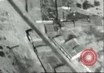 Standbild Bombenabwürfe Sizilien Italien, 1943, aus Sekunde 37 historischem Filmmaterial Videoclip 65675066880