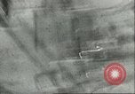 Standbild Bombenabwürfe Sizilien Italien, 1943, aus Sekunde 38 historischem Filmmaterial Videoclip 65675066880
