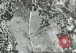 Standbild Bombenabwürfe Sizilien Italien, 1943, aus Sekunde 61 historischem Filmmaterial Videoclip 65675066880