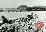 Standbild zerstörten Macchi MC 202 Sizilien Italien, 1943, aus Sekunde 27 historischem Filmmaterial Videoclip 65675066881