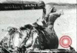 Standbild zerstörten Macchi MC 202 Sizilien Italien, 1943, aus Sekunde 34 historischem Filmmaterial Videoclip 65675066881